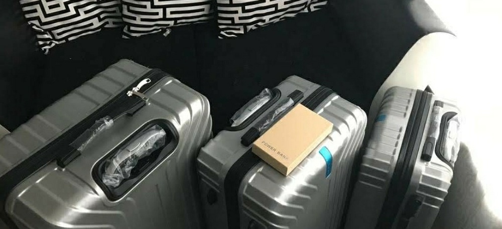 Beautiful brand new gray 3 piece luggage set
